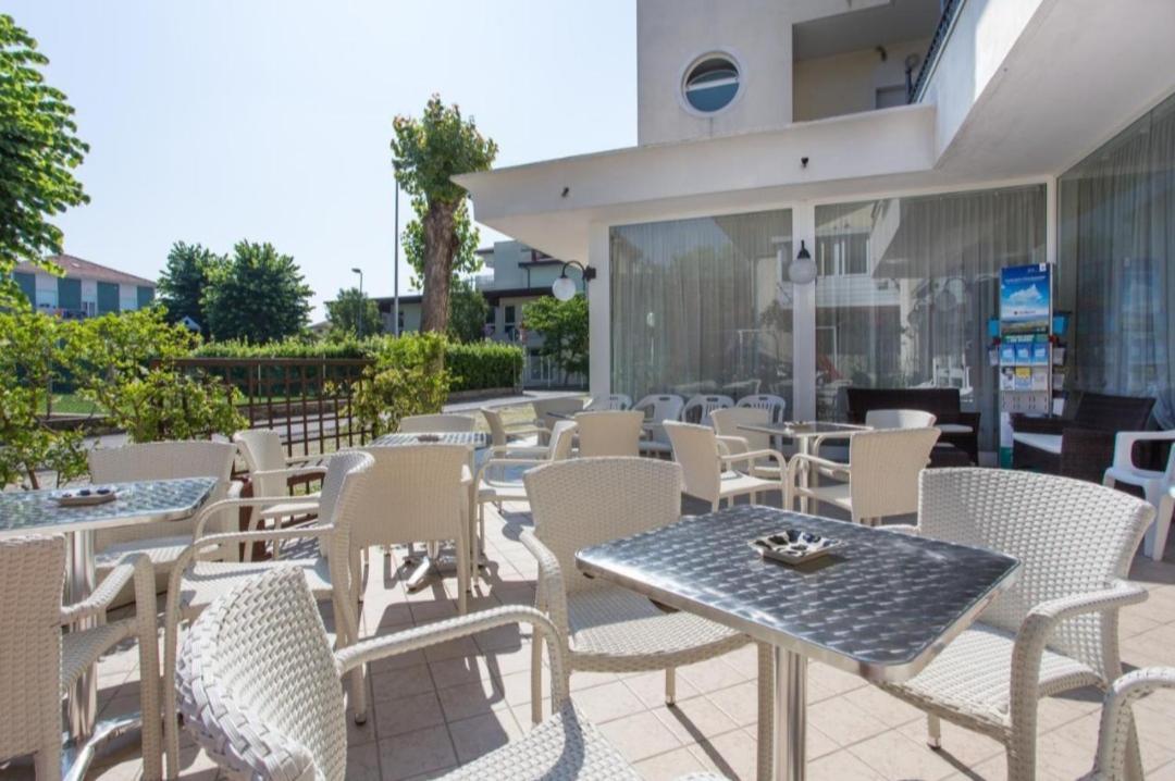 Hotel Villa Vera Rimini Exterior foto